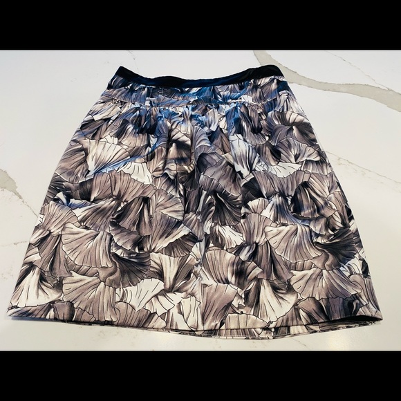 BCBGMaxAzria skirt - Picture 5 of 5